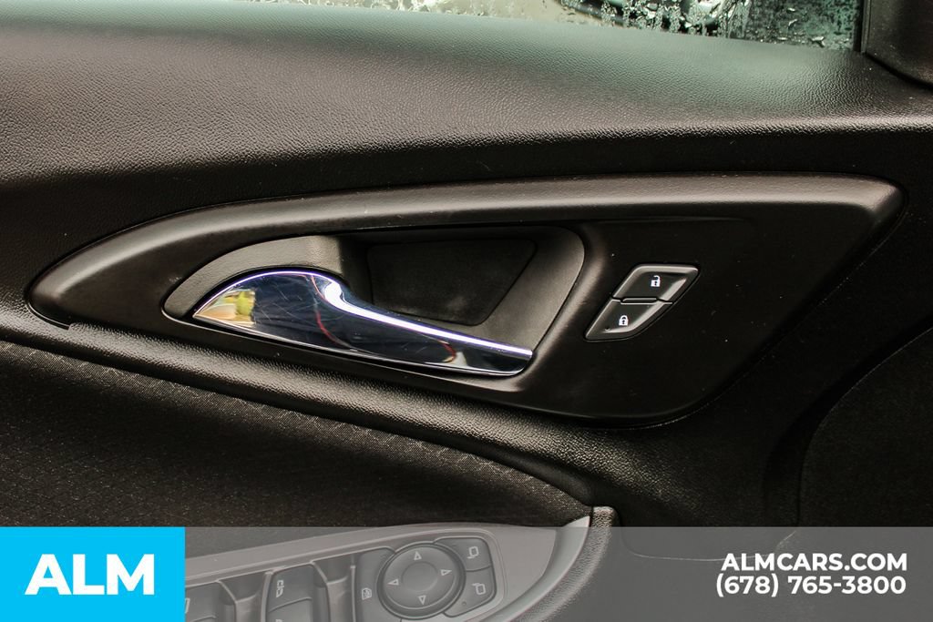 Used 2023 Chevrolet Malibu LT FWD image 30