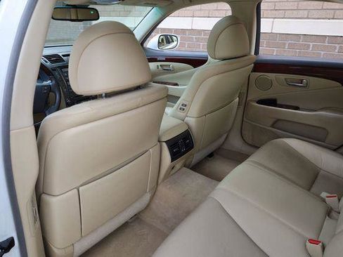 Used 2009 Lexus LS 460 image 20