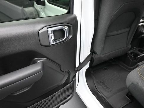 New 2026 Jeep Wrangler Unlimited Sport w/ Convenience Group image 22