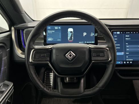Used 2024 Rivian R1S Adventure AWD/4WD image 28