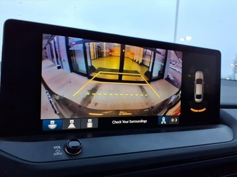 Used 2025 Honda Accord Touring image 15