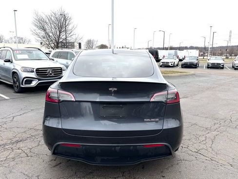 Used 2025 Tesla Model Y Performance image 7
