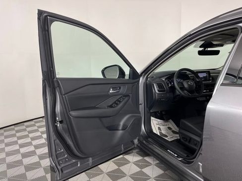 New 2026 Nissan Rogue Dark Armor FWD image 17