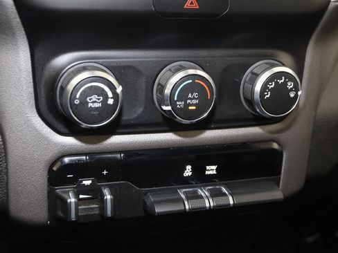 Used 2019 RAM 1500 Big Horn w/ Trailer Tow Group AWD/4WD image 29