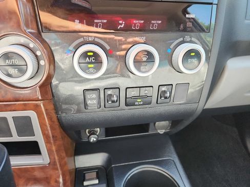 Used 2012 Toyota Sequoia SR5 w/ Premium Pkg RWD image 26