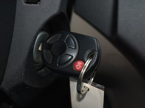 Used 2017 Ford Escape SE FWD image 23