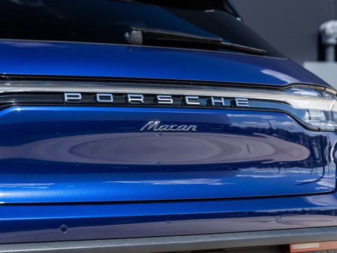 Certified 2026 Porsche Macan AWD/4WD image 15