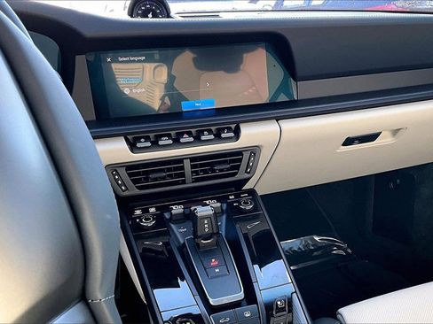 Used 2025 Porsche 911 Carrera 4 GTS image 20