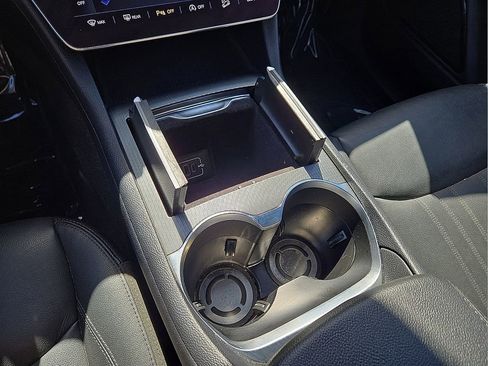 Used 2024 Maserati Grecale GT image 32