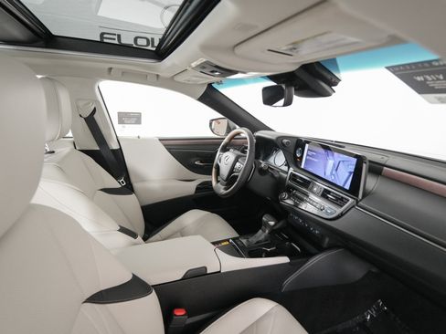 Certified 2025 Lexus ES 350 Ultra Luxury image 20