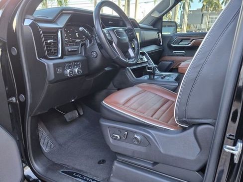 Used 2024 GMC Sierra 1500 Denali Ultimate AWD/4WD image 12