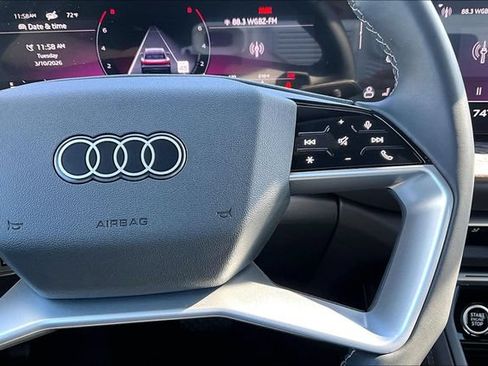 Used 2025 Audi Q5 Premium w/ 19" Wheel Package AWD/4WD image 12