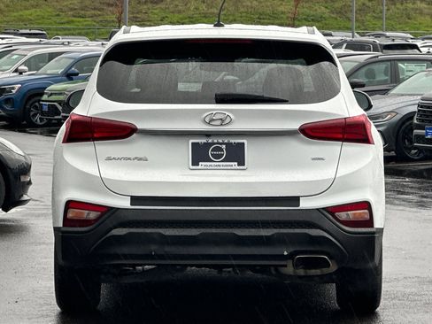 Used 2019 Hyundai Santa Fe SE image 4