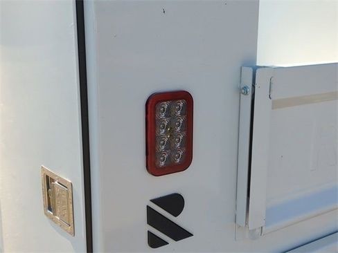 New 2024 GMC Sierra 2500 Pro w/ Convenience Package image 13