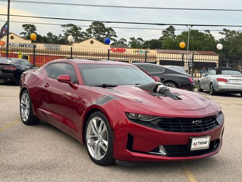 Used 2021 Chevrolet Camaro LT w/ Wild Cherry Design Package 1 RWD image 2