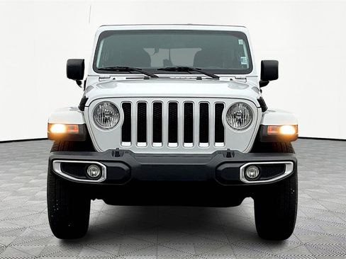 Certified 2021 Jeep Wrangler Unlimited Sahara image 3