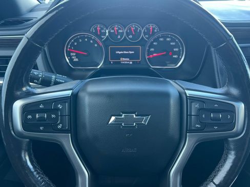 Used 2021 Chevrolet Tahoe Z71 w/ Z71 Signature Package AWD/4WD image 21
