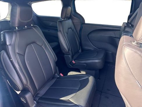 New 2026 Chrysler Pacifica Select image 20