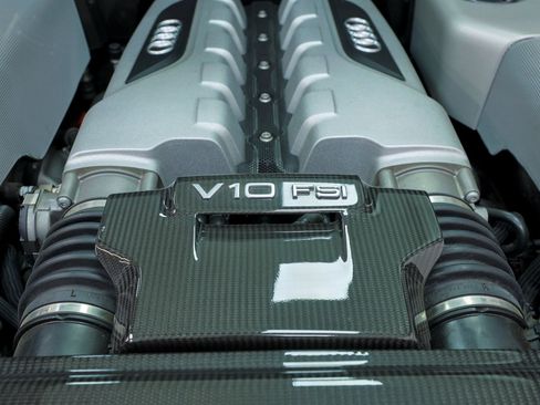 Used 2011 Audi R8 V10 image 29