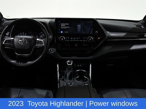 Used 2023 Toyota Highlander XSE image 8