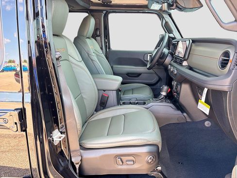 New 2026 Jeep Gladiator Mojave AWD/4WD image 28