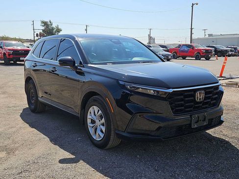 Used 2023 Honda CR-V LX image 2