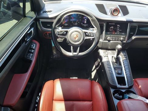 Used 2018 Porsche Macan AWD/4WD image 13
