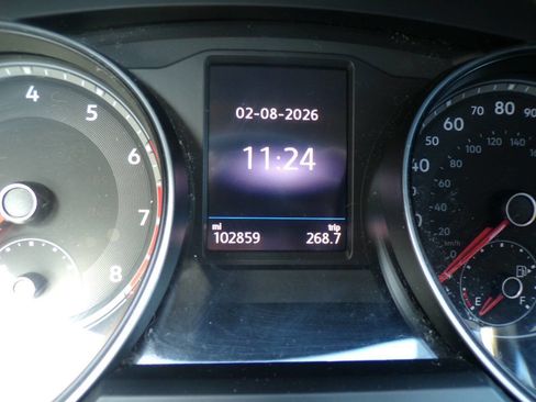 Used 2021 Volkswagen Atlas SE image 15