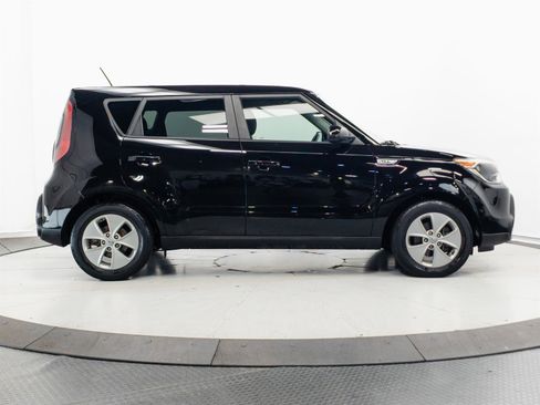 Used 2016 Kia Soul FWD image 11