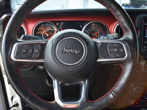 Used 2022 Jeep Wrangler Unlimited Rubicon w/ LED Lighting Group image 13