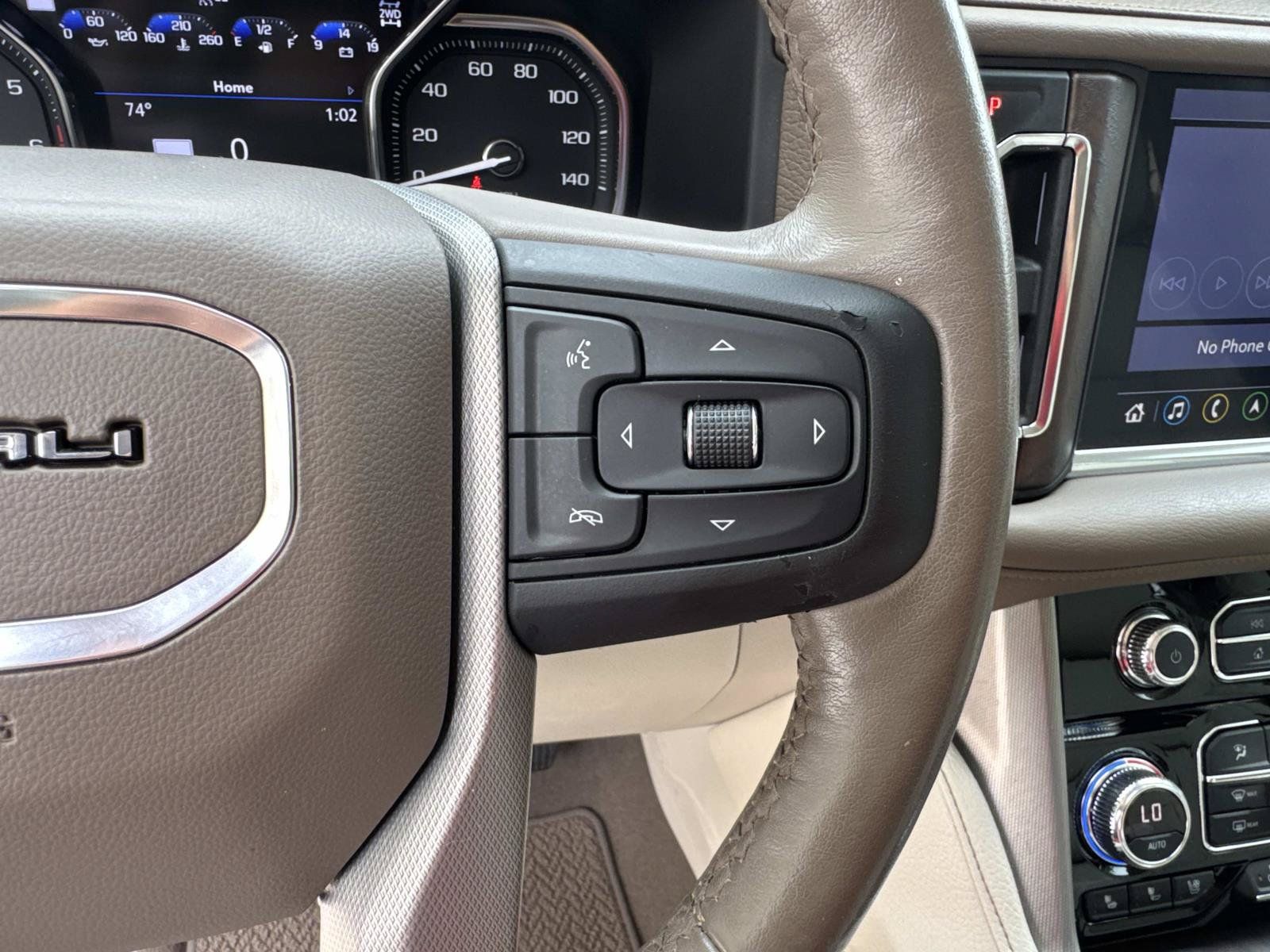 Used 2021 GMC Yukon Denali w/ Denali Premium Package AWD/4WD image 32