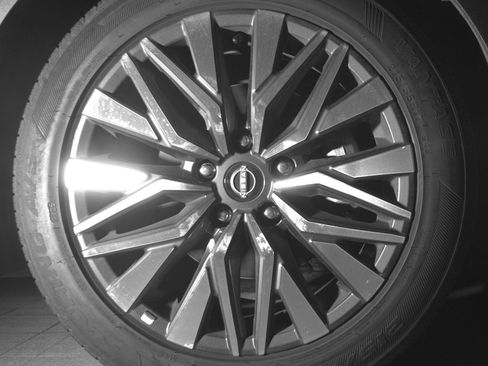 Used 2025 Nissan Altima 2.5 SV image 13