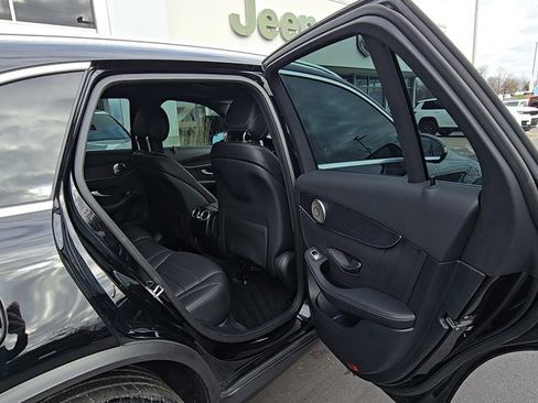 Used 2022 Mercedes-Benz GLC 300 4MATIC image 18