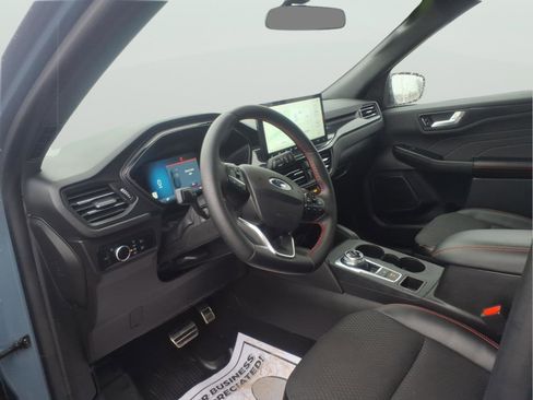 Used 2024 Ford Escape ST-Line w/ Tech Pack #1 image 11
