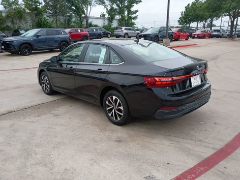 Used 2025 Volkswagen Jetta S image 11