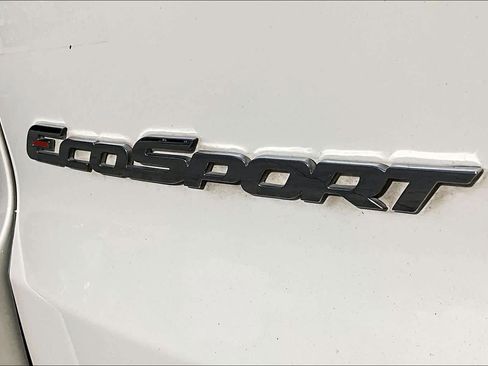 Used 2021 Ford EcoSport SE image 9