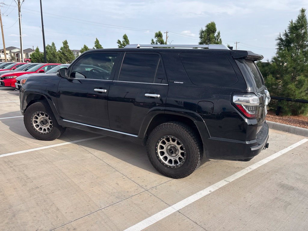 Used 2017 Toyota 4Runner Limited AWD/4WD image 3