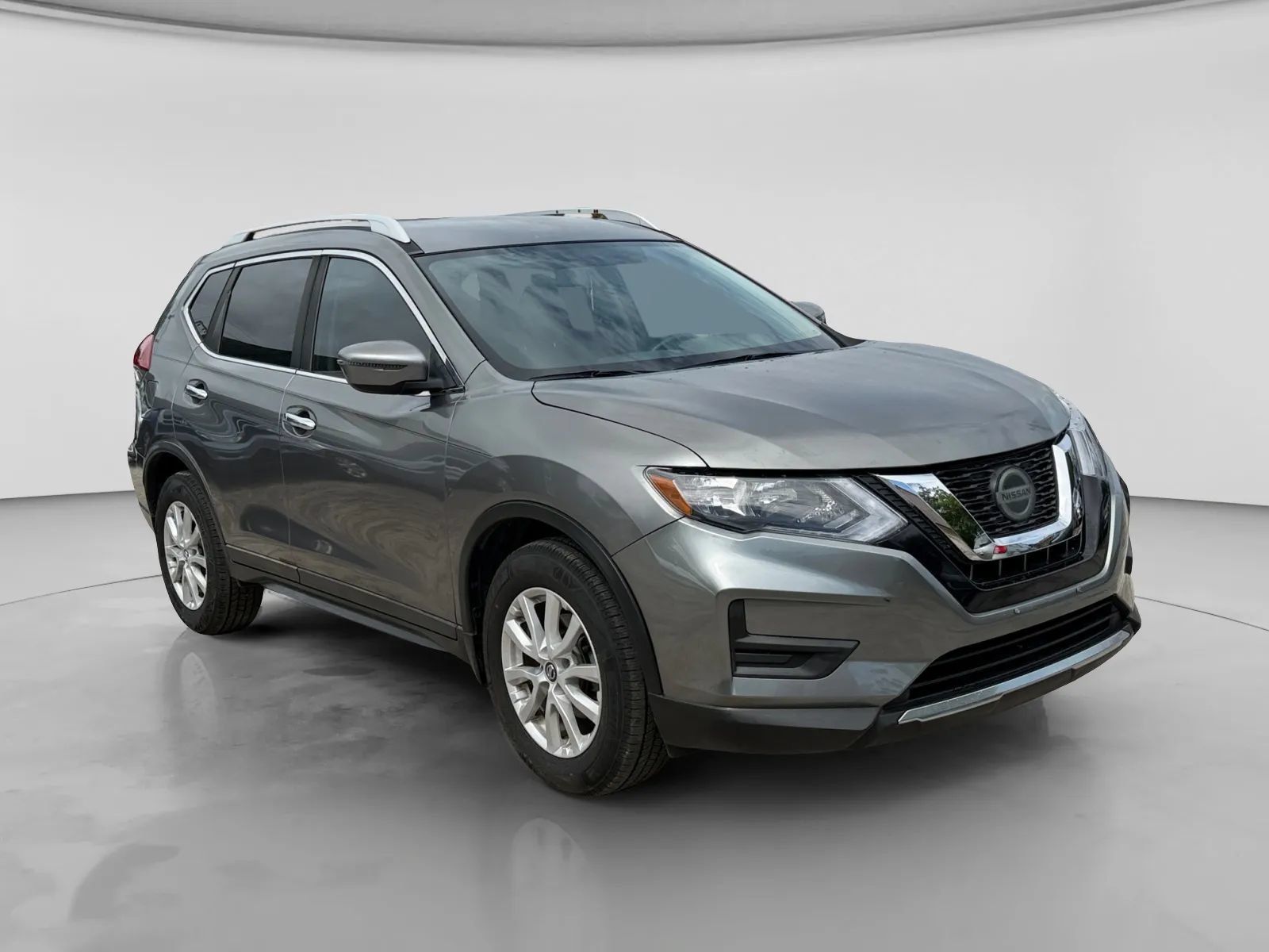 Used 2018 Nissan Rogue SV FWD image 7