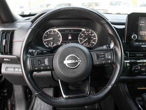 Used 2023 Nissan Pathfinder Rock Creek image 19