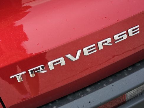 New 2026 Chevrolet Traverse LT FWD image 8