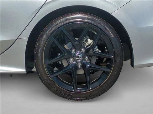 Used 2025 Honda Civic Sport image 22