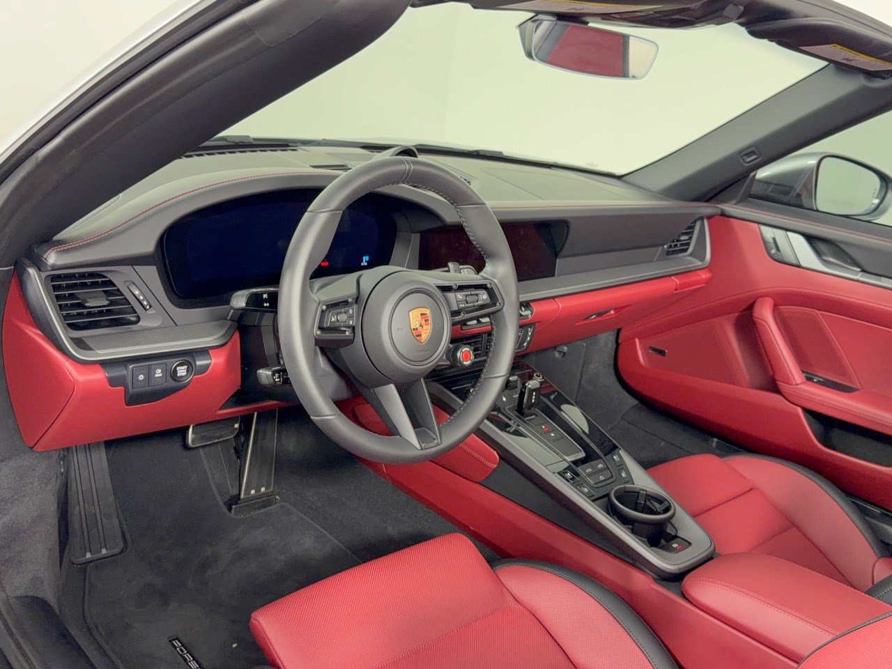 Certified 2025 Porsche 911 Carrera RWD image 4