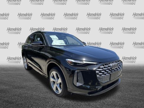 Used 2026 Audi Q5 Premium Plus w/ Premium Plus AWD/4WD image 2