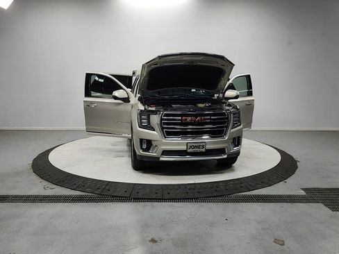 Used 2021 GMC Yukon SLT w/ SLT Luxury Plus Package image 10