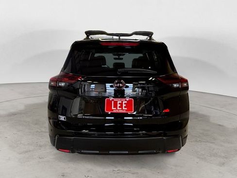New 2026 Nissan Rogue SV w/ Rock Creek Premium Package AWD/4WD image 4