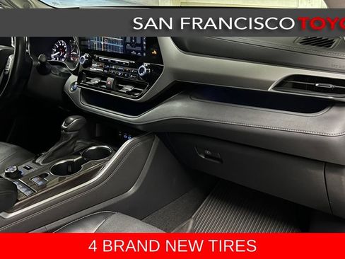 Used 2022 Toyota Highlander Platinum AWD/4WD image 24