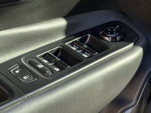 Certified 2019 Jeep Renegade Altitude w/ Quick Order Package 22M image 14