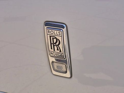 Used 2017 Rolls-Royce Wraith RWD image 39