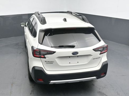 Used 2023 Subaru Outback Limited image 15
