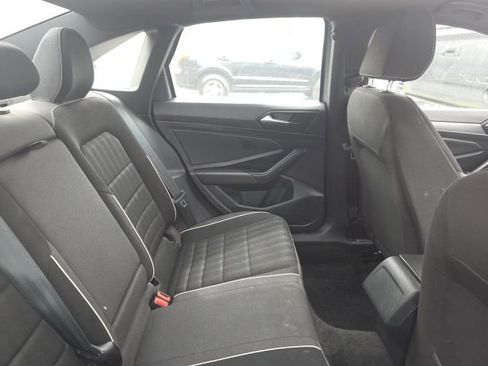 Used 2024 Volkswagen Jetta Sport image 7